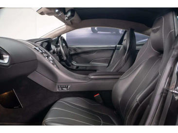 Aston Martin Vanquish S — photo 35