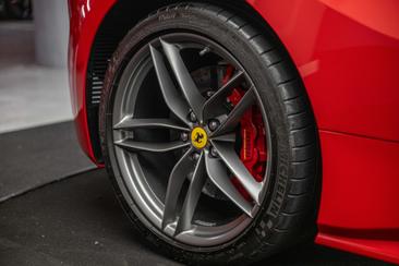 Ferrari 488 Spider 2018 Rouge — photo 35