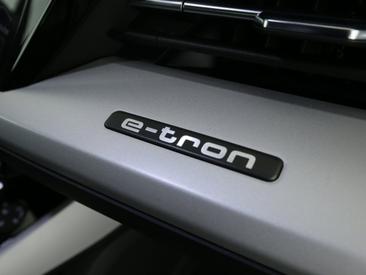 Audi Q4 E-tron 40 150 KW — photo 14