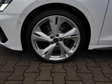 Audi S3 TFSI — photo 7
