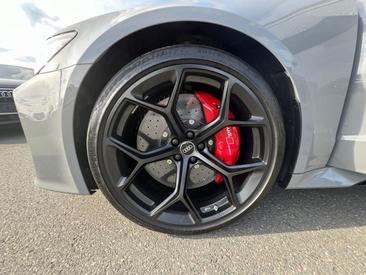 Audi RS7 Performance — photo 17