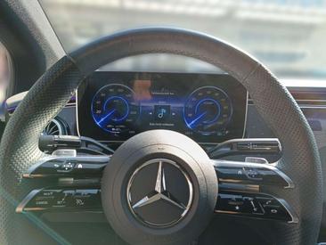 Mercedes EQE Berline 300 — photo 14