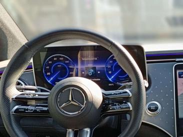 Mercedes EQE Berline 300 — photo 15