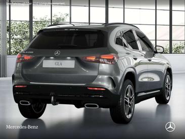 Mercedes GLA 200 — photo 4