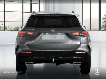 Mercedes GLA 200 — photo 7
