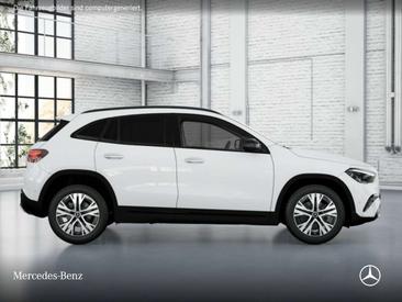 Mercedes GLA 220 4MATIC — photo 18