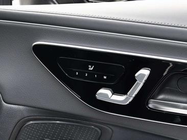Mercedes CLE 220 D — photo 8