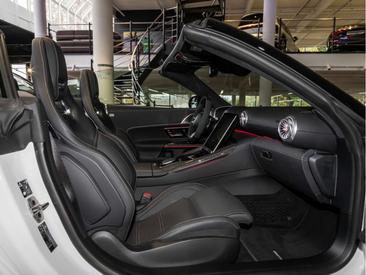 Mercedes SL Cabriolet 63 4MATIC+ — photo 10