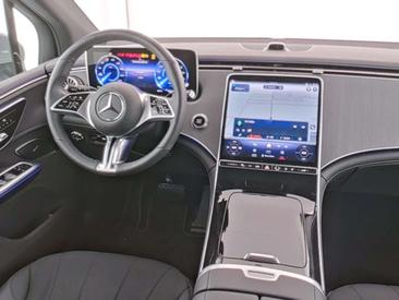 Mercedes EQE 350 — photo 5