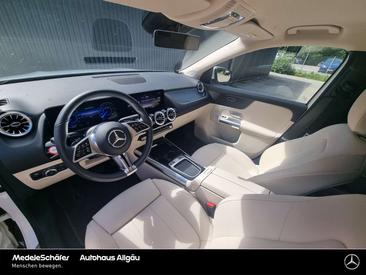 Mercedes EQA 250 — photo 9