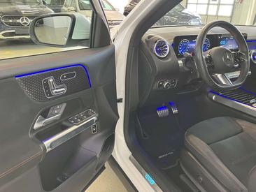 Mercedes EQB 250 — photo 12