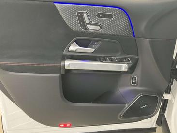 Mercedes EQB 250 — photo 13