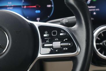 Mercedes EQB 250 — photo 11