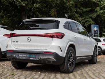 Mercedes EQA 250 — photo 3