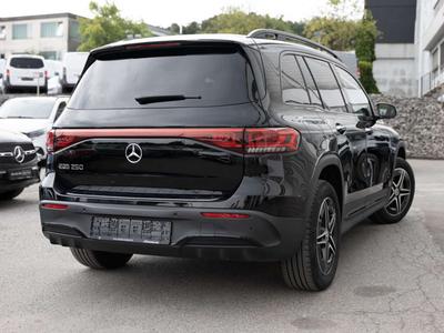 Mercedes EQB 250