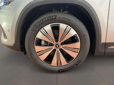 Mercedes EQA 250 — photo 6