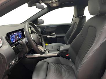 Mercedes EQA 250 — photo 7