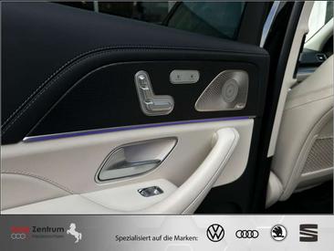 Mercedes GLS 63 4MATIC — photo 22