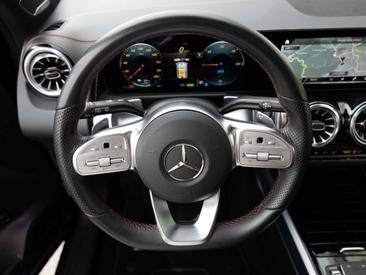 Mercedes EQB 250 — photo 8