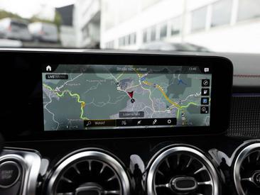 Mercedes EQB 250 — photo 9