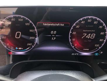 Mercedes CLA Berline 250 — photo 10