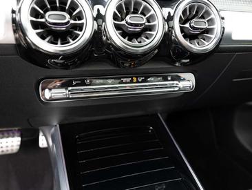 Mercedes EQB 250 — photo 14