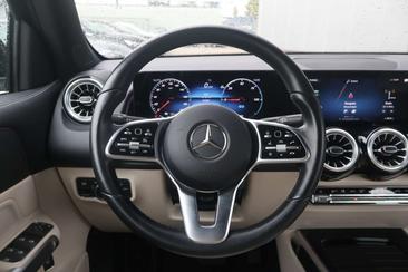Mercedes EQB 250 — photo 29