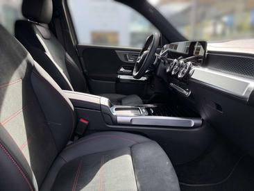 Mercedes EQB 300 4MATIC — photo 9