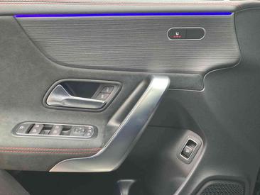Mercedes CLA Berline 180 — photo 13