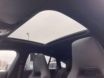 Mercedes CLA Berline 180 — photo 14