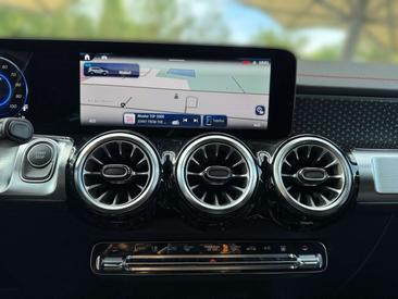 Mercedes EQB 300 4MATIC — photo 11