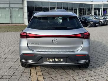 Mercedes EQA 250 — photo 4
