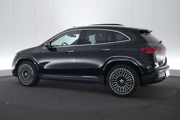 Mercedes EQA 300 4MATIC — photo 3