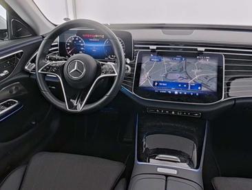 Mercedes Classe E Berline 300 E — photo 4