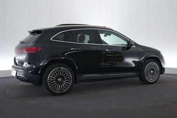 Mercedes EQA 300 4MATIC — photo 7