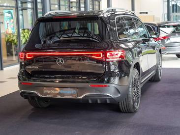 Mercedes EQB 250 — photo 2