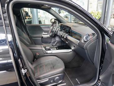 Mercedes EQB 250 — photo 9