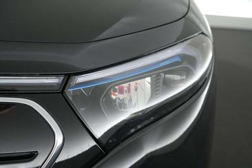 Mercedes EQA 250 — photo 18