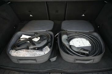 Mercedes EQA 250 — photo 23