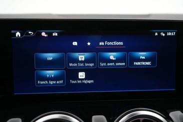Mercedes EQA 300 4MATIC — photo 33