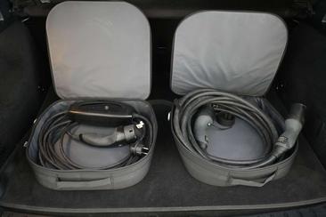 Mercedes EQA 300 4MATIC — photo 41
