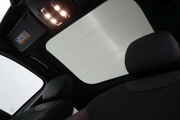 Mercedes EQA 300 4MATIC — photo 43