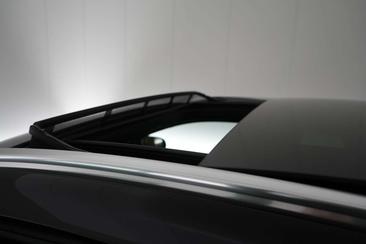 Mercedes EQA 300 4MATIC — photo 44