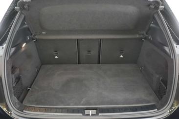 Mercedes EQA 300 4MATIC — photo 45