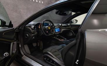 Ferrari GTC4Lusso T — photo 5