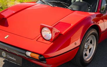 Ferrari 308 GTBi — photo 11