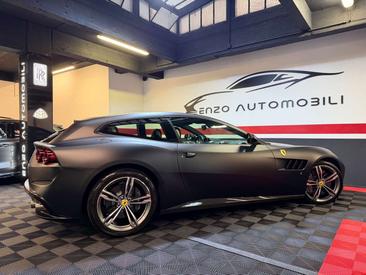 Ferrari GTC4Lusso — photo 17