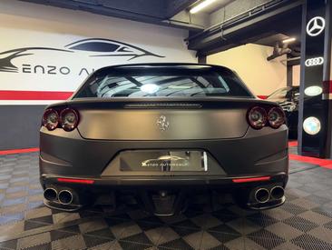 Ferrari GTC4Lusso — photo 18