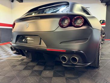 Ferrari GTC4Lusso — photo 23