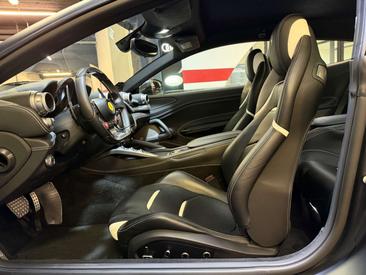 Ferrari GTC4Lusso — photo 35